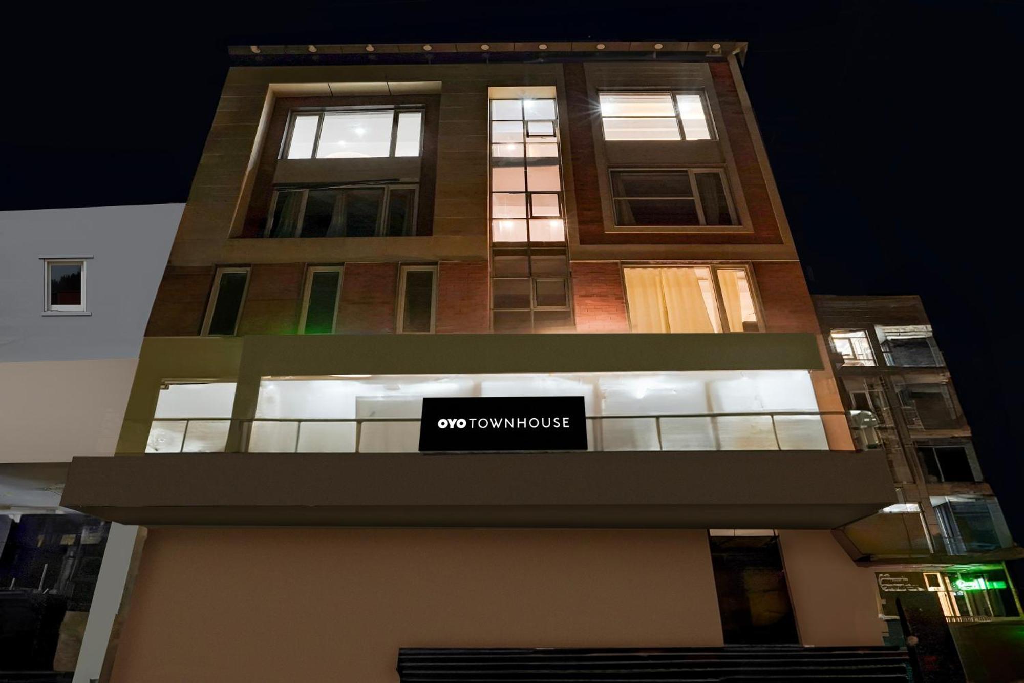 Townhouse Hotel Vaishali Grand Ghaziabad Dış mekan fotoğraf