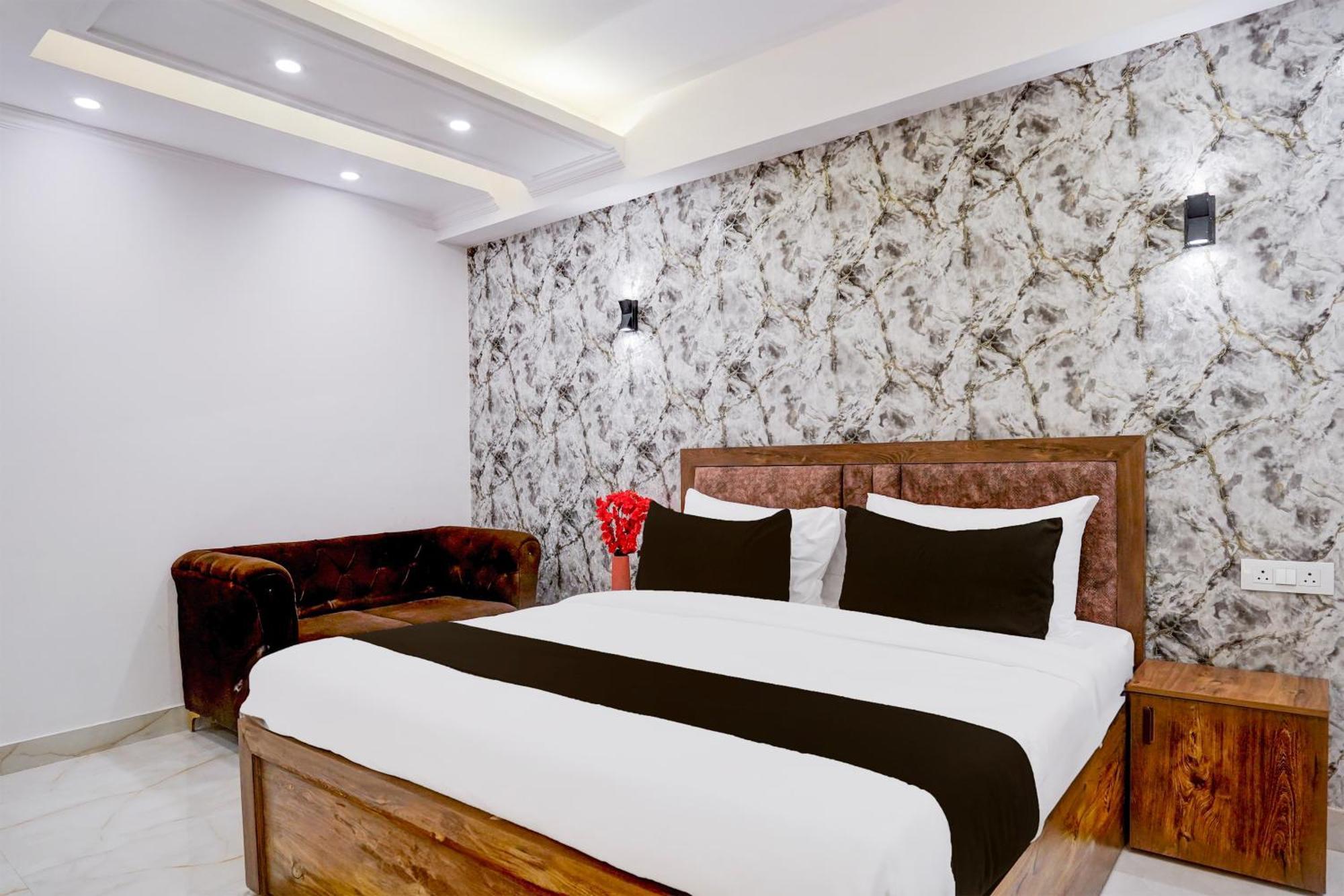 Townhouse Hotel Vaishali Grand Ghaziabad Dış mekan fotoğraf
